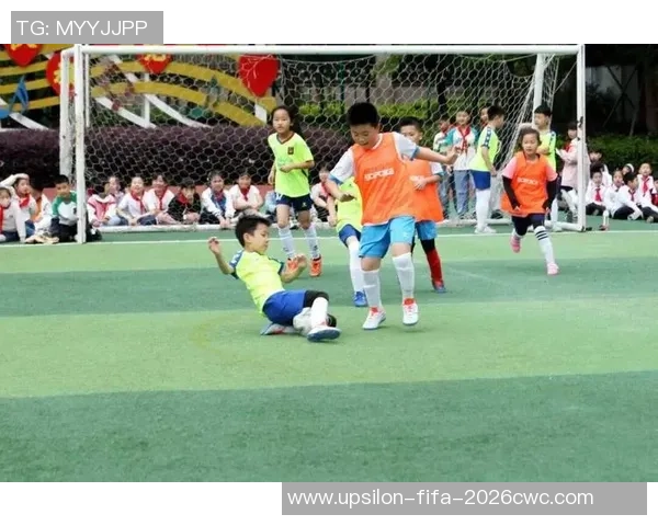 深圳儿童足球训练课程提升孩子运动能力与团队合作精神