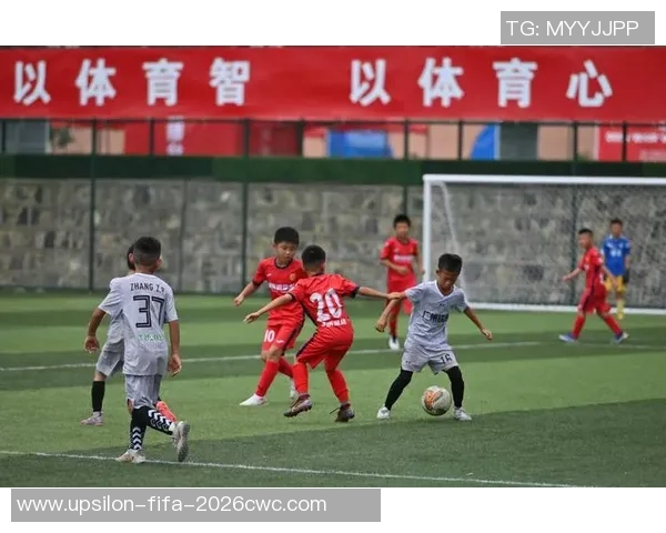 济南一中足球队奋勇拼搏展现青春风采助力校园体育文化发展