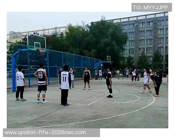 某次篮球比赛中意外逆转的精彩瞬间与运动员们的拼搏精神 某次篮球比赛中意外逆转的精彩瞬间与运动员们的拼搏精神