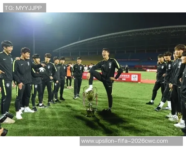 足球俱乐部全明星赛盛况空前球迷热情高涨共庆足球盛宴