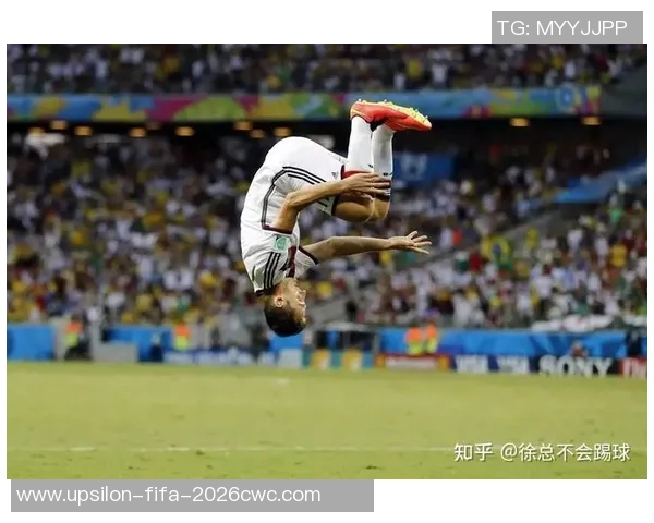 足球场上的霸气庆祝动作揭秘让你领略球星风采与激情瞬间